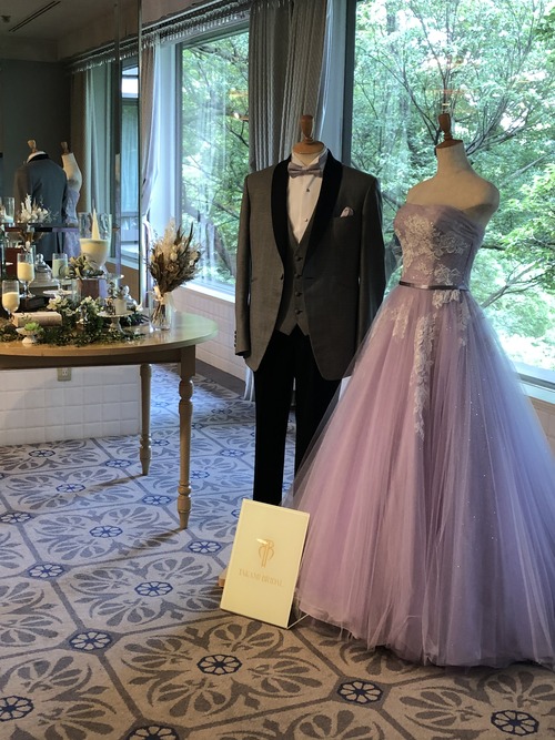 4C312CE6-0C16-42C0-9DB4-9DBBC60853E1