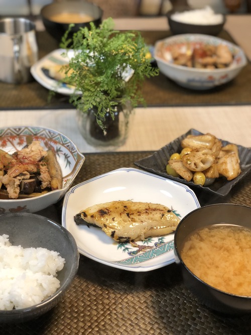 BFECC583-8589-42AF-9A42-40AD5E3DE1D7