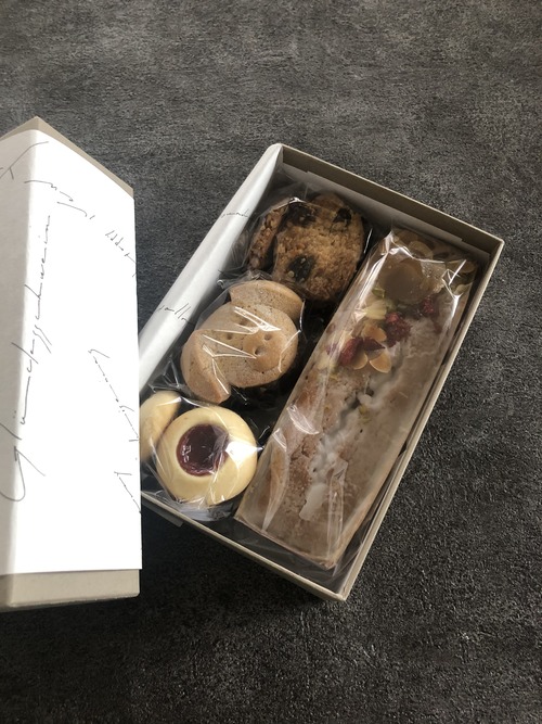 68FBCA5C-44E6-415F-BC5B-C5E194D27FF6