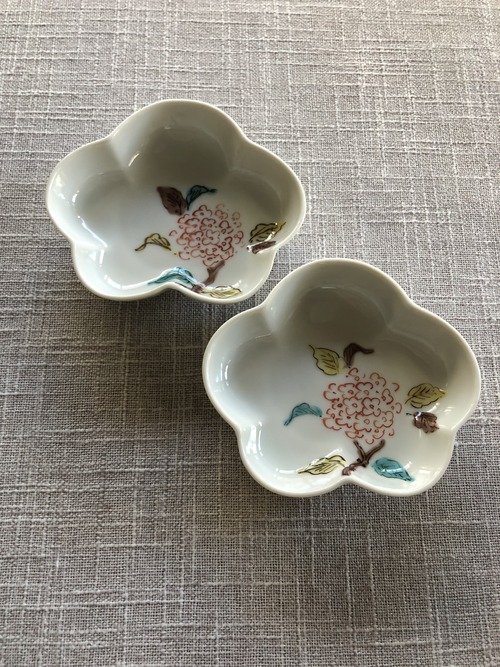 7C10BBF6-03A5-4BDC-9AC7-547FCD166252