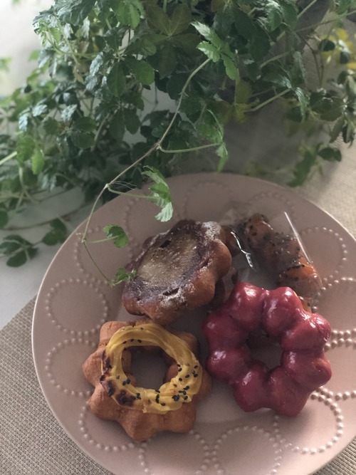 88BB487F-11B0-43C6-9A56-7687E46C742A