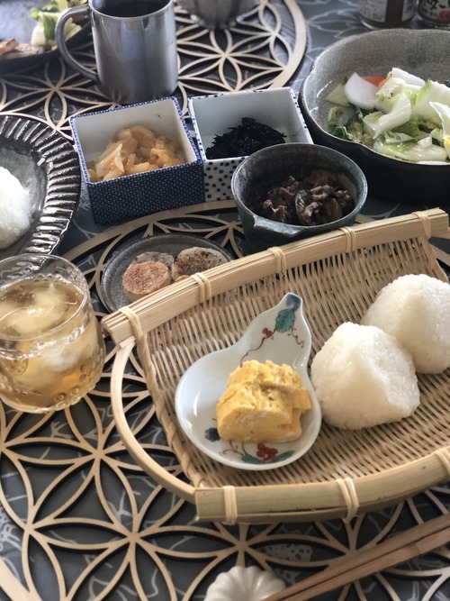 7D311099-1AC2-4A41-AD02-B5E7F5167526