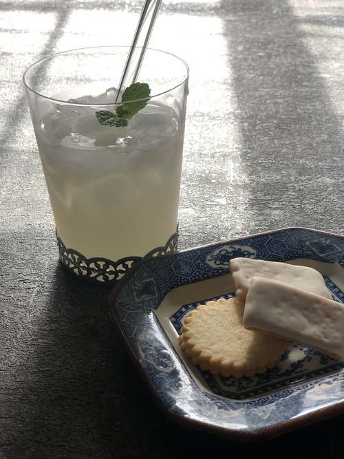 A9FD6A27-E60D-4851-B08B-8A671C675358