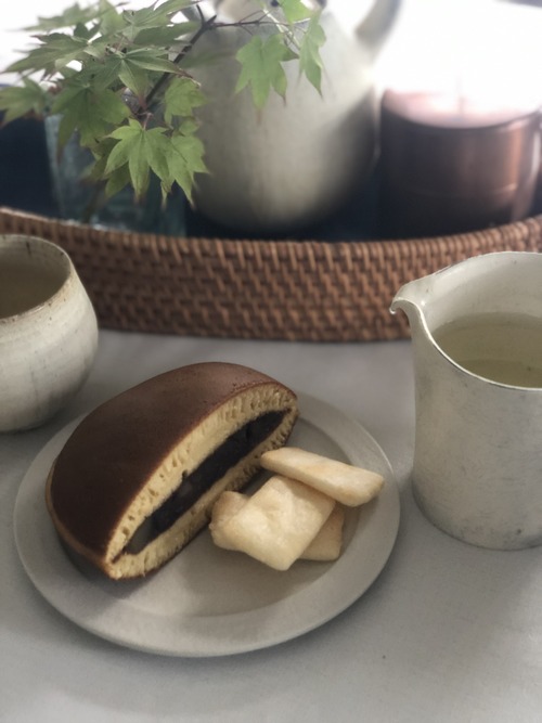 EDBFBDC0-476D-42E1-BA49-5FF0C9E8E9B3