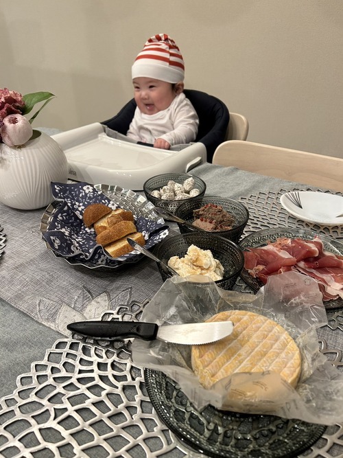 ECA43E5C-2649-4749-AF58-EC8683E03982