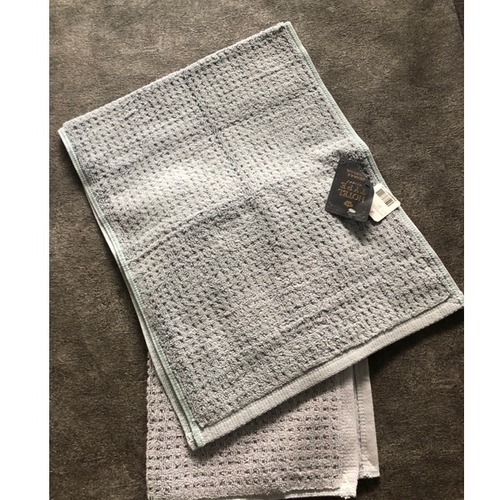 777CD102-1F32-4992-AD72-5C225CBF571A