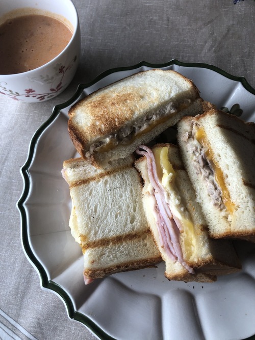 6C30B22A-3DB3-4AE7-9B87-AC18B57B85FA