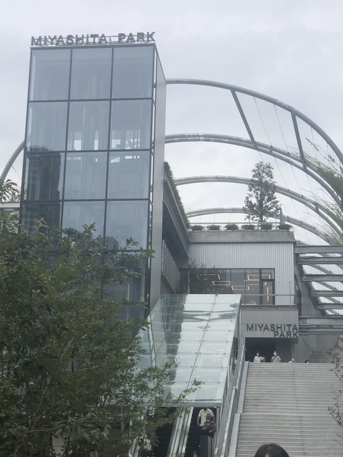 B1DEC053-1B0C-40B5-A0D6-7DD4BDE82B35