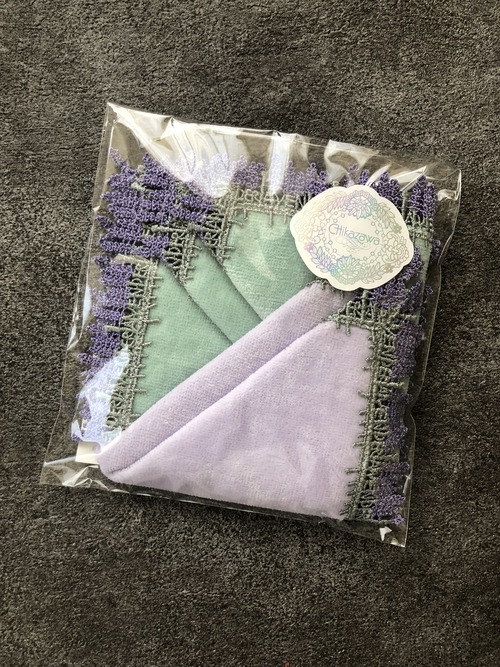 547F9C57-71D0-44A4-A78A-B5D7200CED18