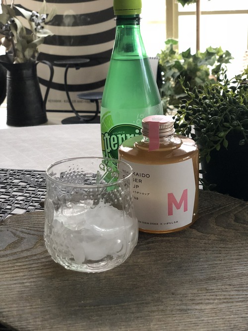 FDB3E73E-309D-4A73-A480-B4A2ADE0E45F