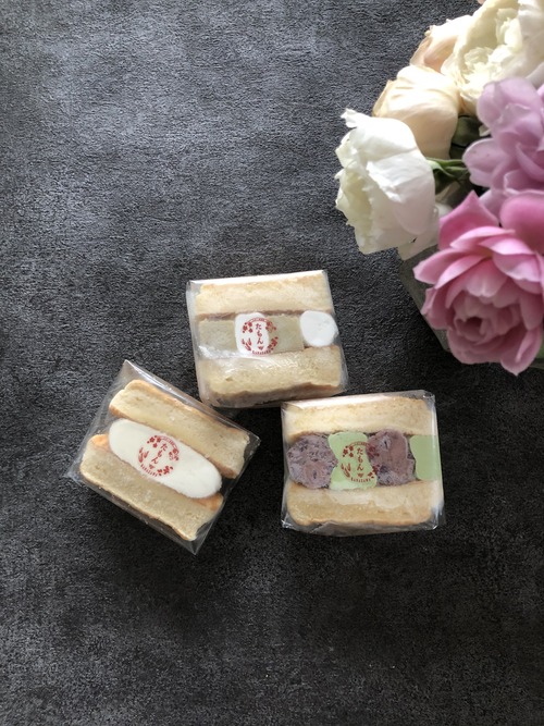 320746DD-EF88-4D4F-B06B-FF3F7E5121D2