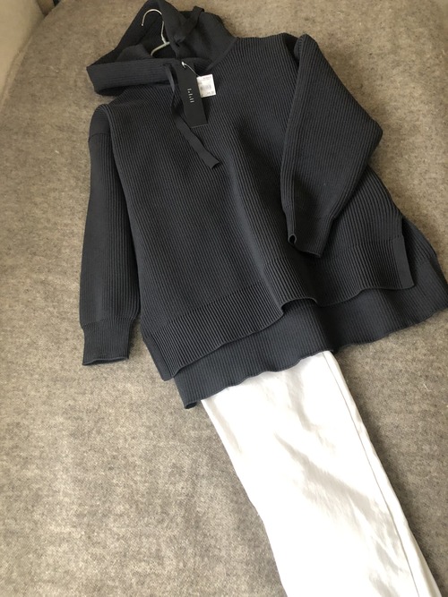 E26A833E-48F4-4067-86FE-1D3F22EF902C