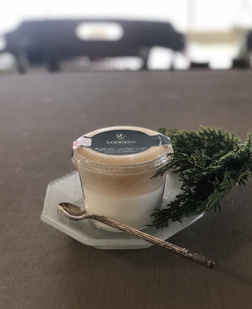 7B827D6F-43A6-4594-9130-137EDCB6337F