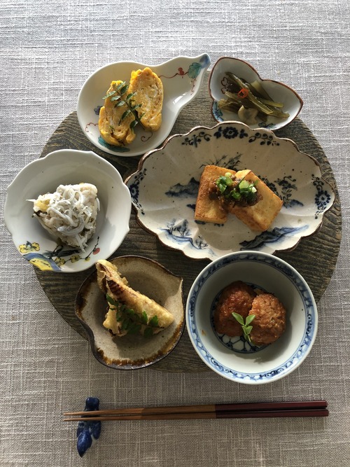 FFEF6E80-6AF9-420F-8493-B8CA75D7F61F