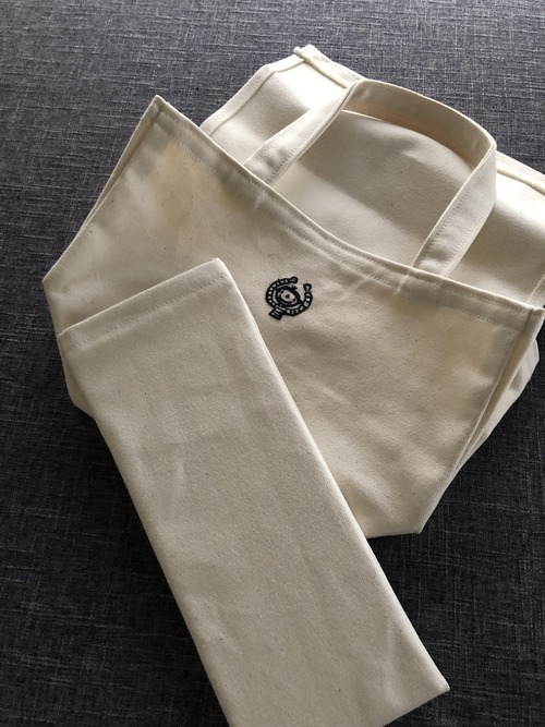 4F240CF4-2E86-481B-BA19-1B671E2874CD