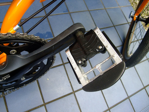 自転車 の ペダル が 重い