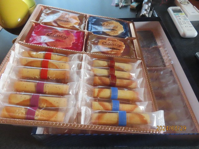 お供えクッキー二段でした