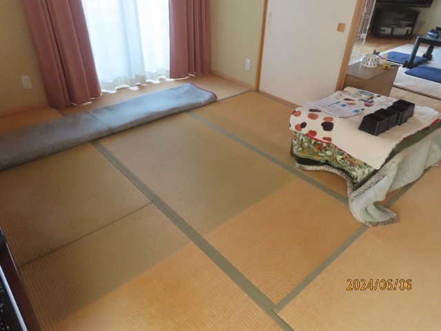 和室ラグ撤去