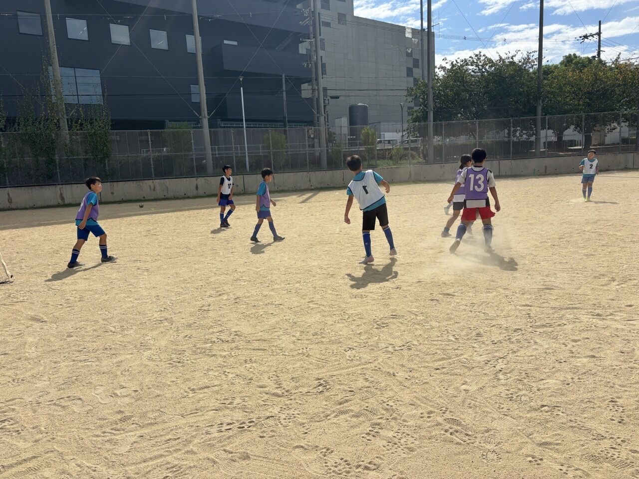 3_09jUd018svcw4snxwp2fqyx_us7scg