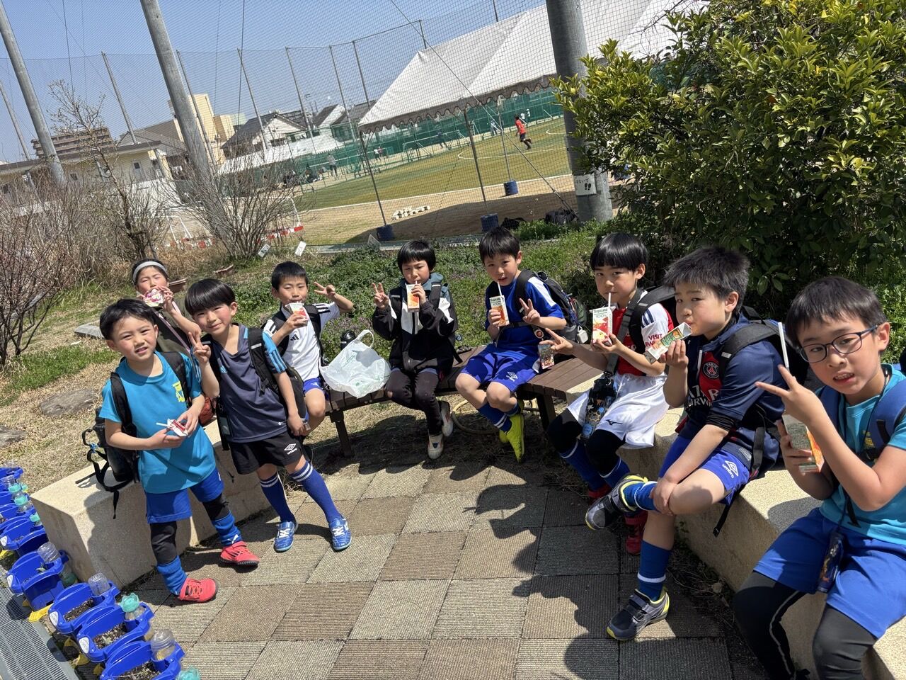 a_63iUd018svcsfes4v1fc9sw_us7scg