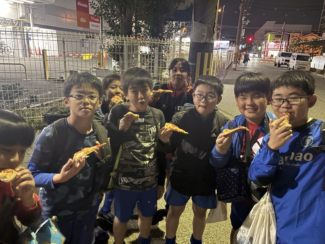 a_jbcUd018svcglvgcmr09av7_us7scg