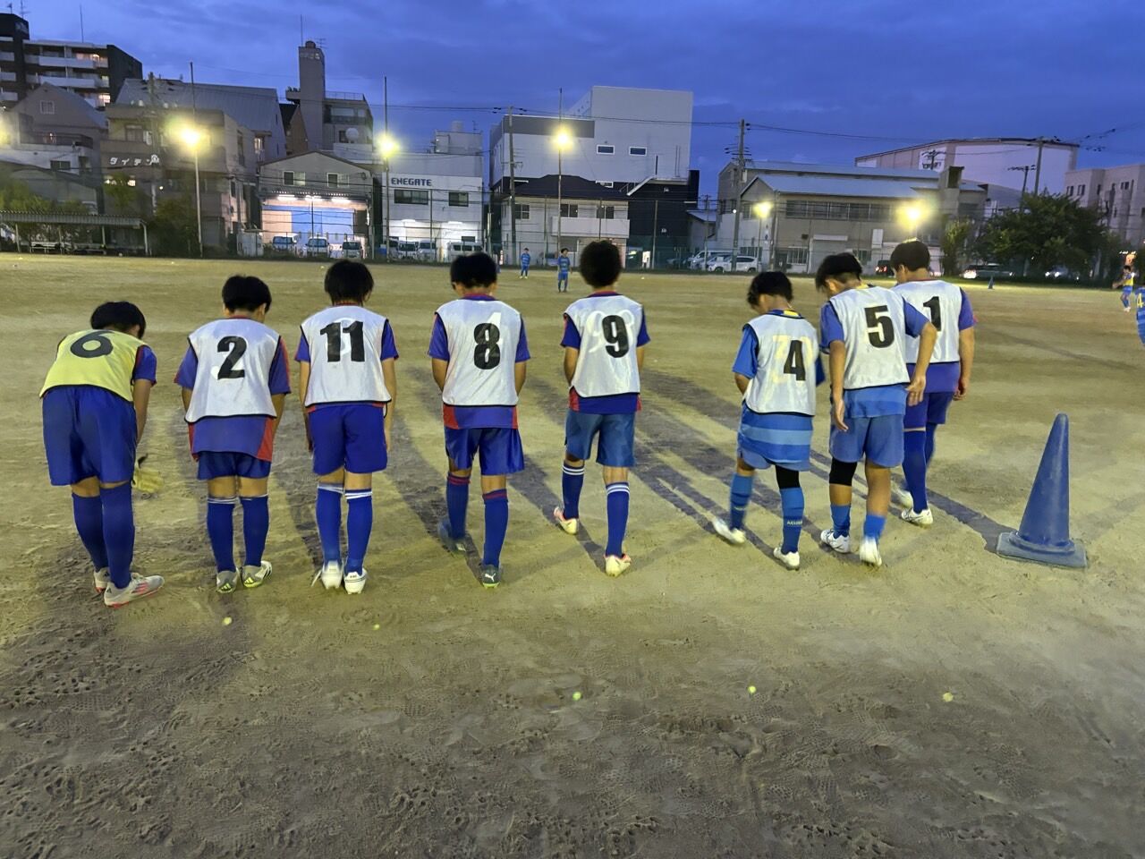 e_6fbUd018svc6ko360exep6y_us7scg