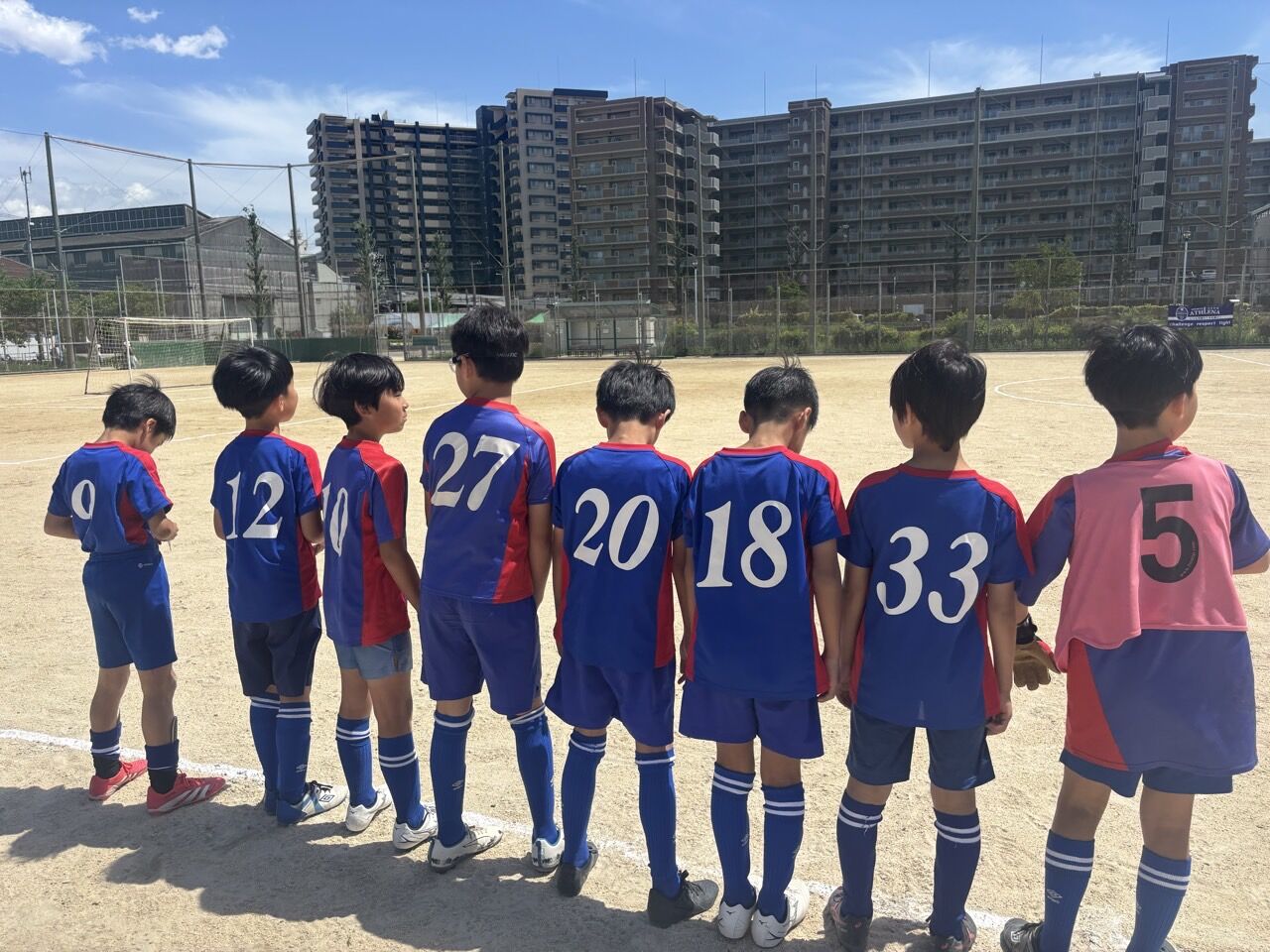 f_855Ud018svcnzkzbyul67yh_us7scg