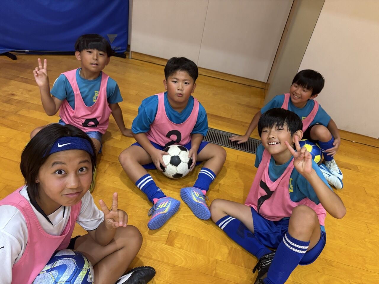 1_7b3Ud018svc1lyarkz5bw9w4_us7scg