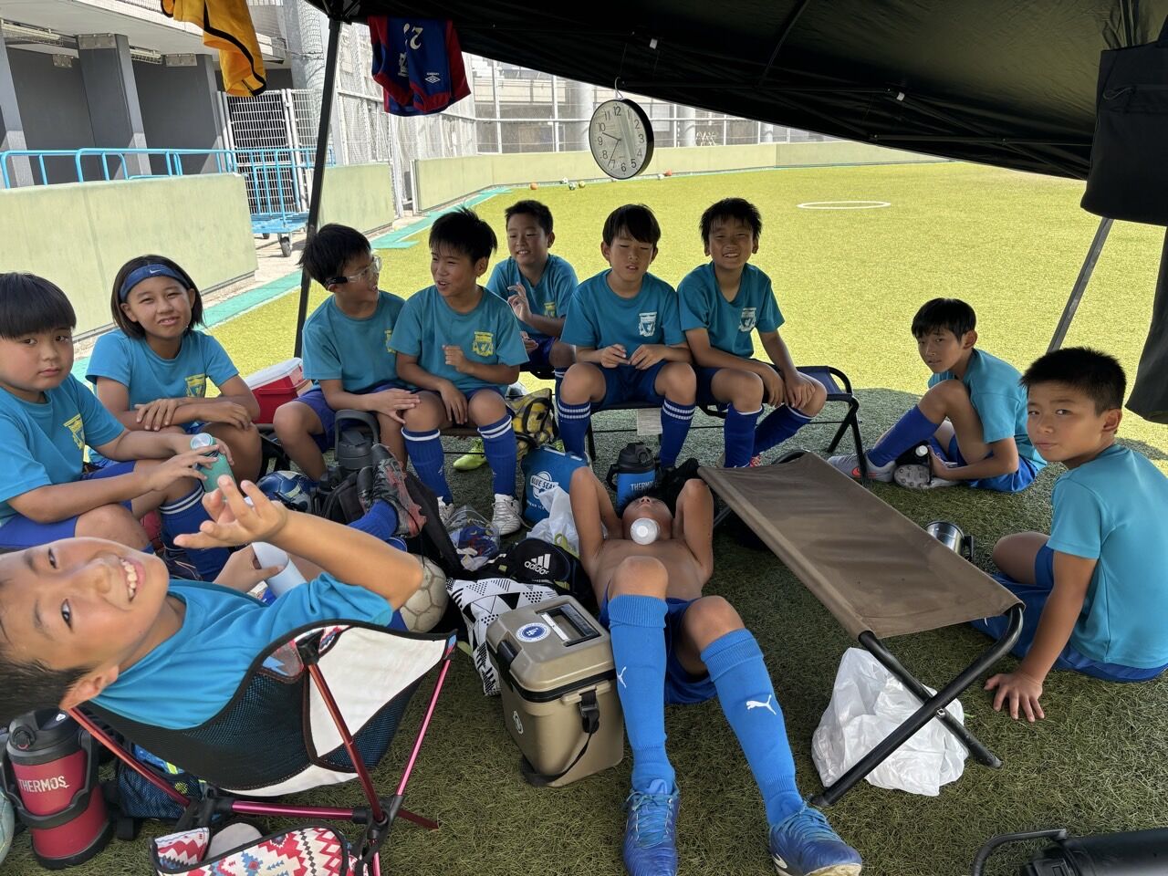 a_27gUd018svc18ihorrh4buo0_us7scg