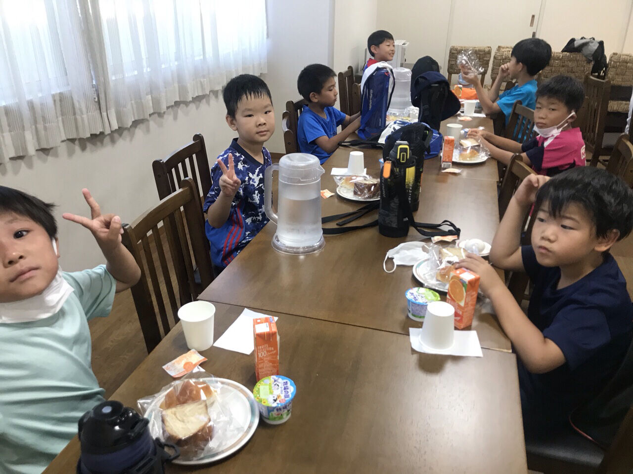 3D985566-7247-43A6-B681-577B228916E4