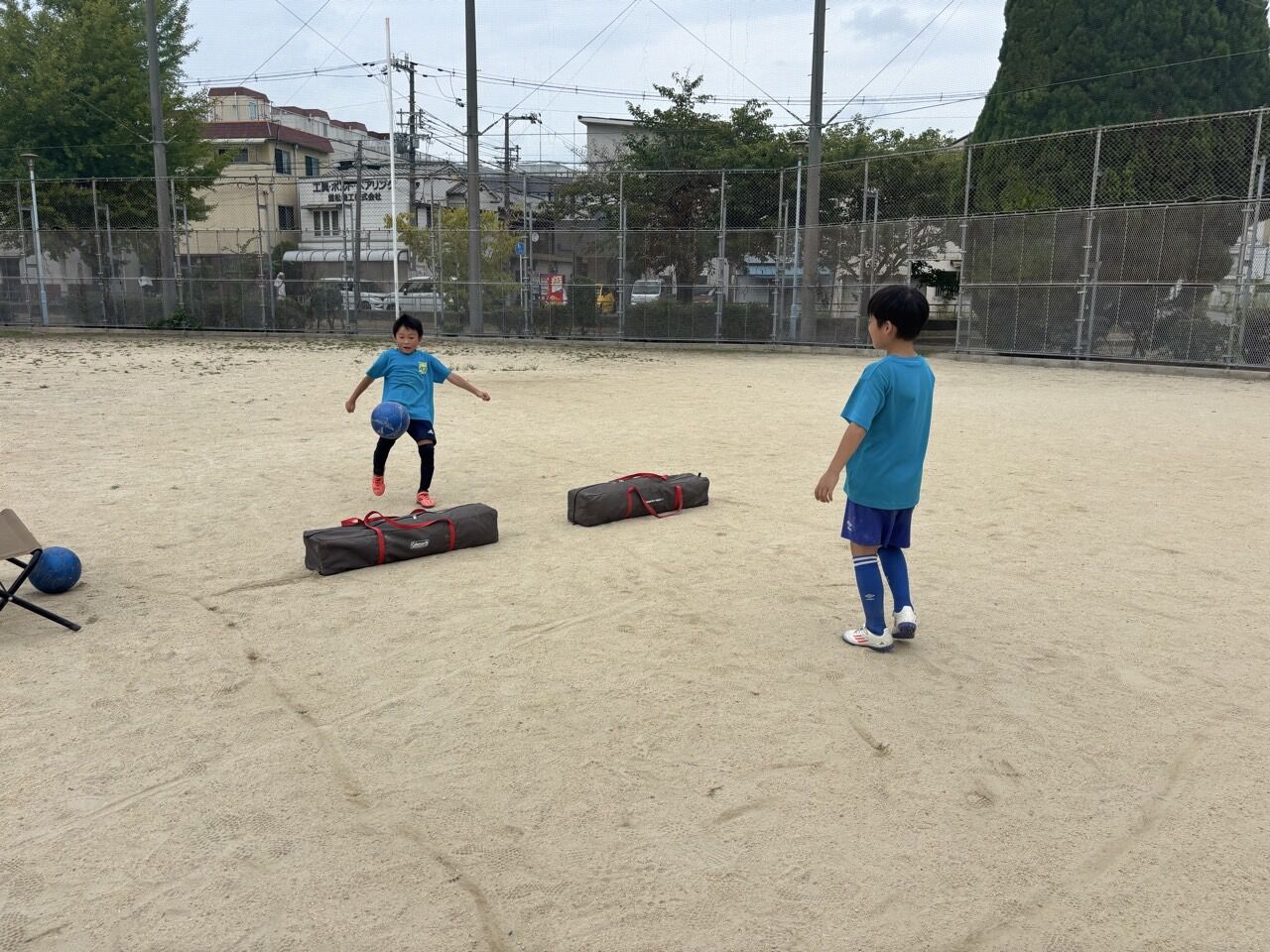 h_170Ud018svcyd1x5too0a7a_us7scg