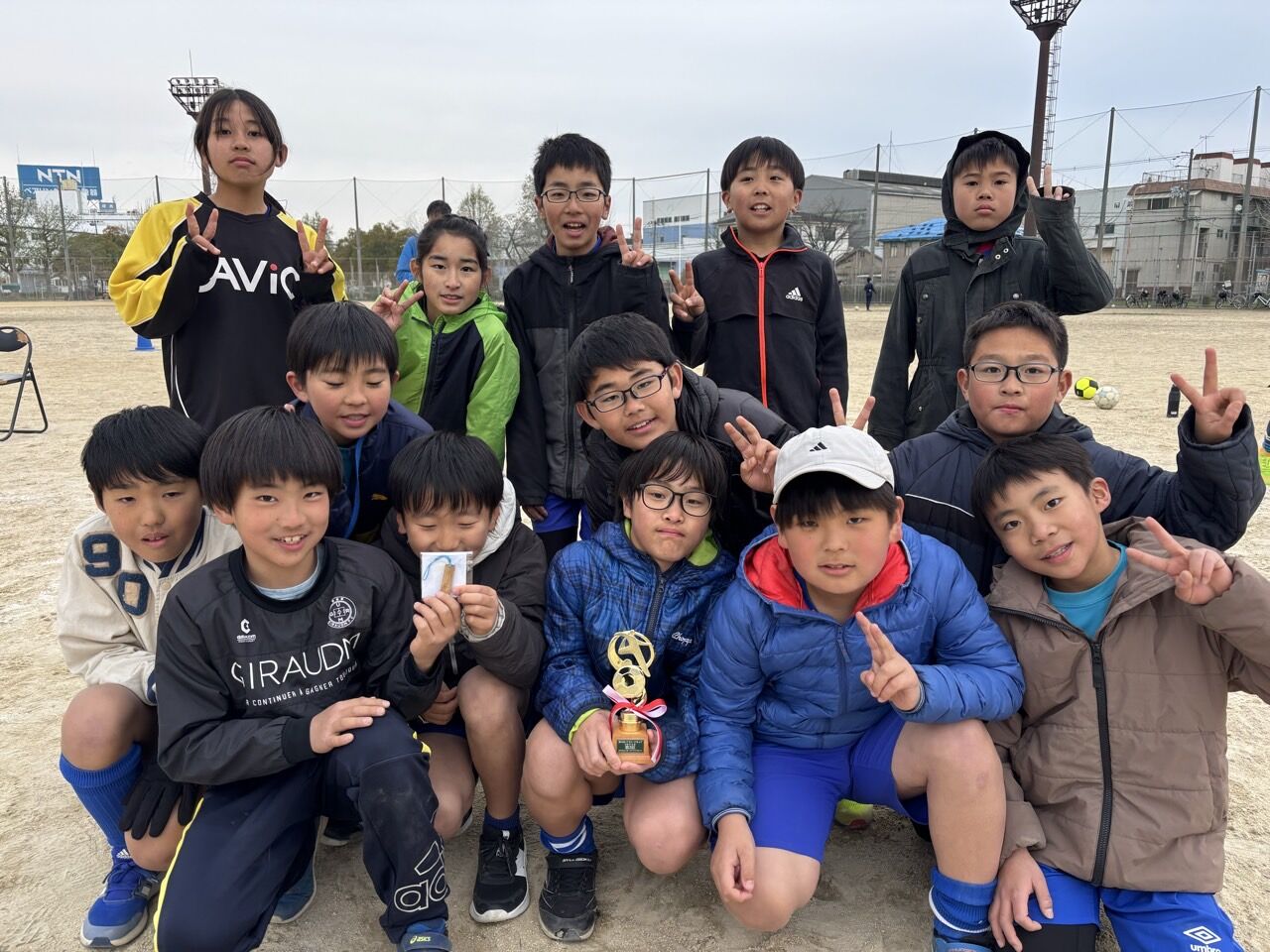 e_j64Ud018svc8hwhut7sh9dy_us7scg