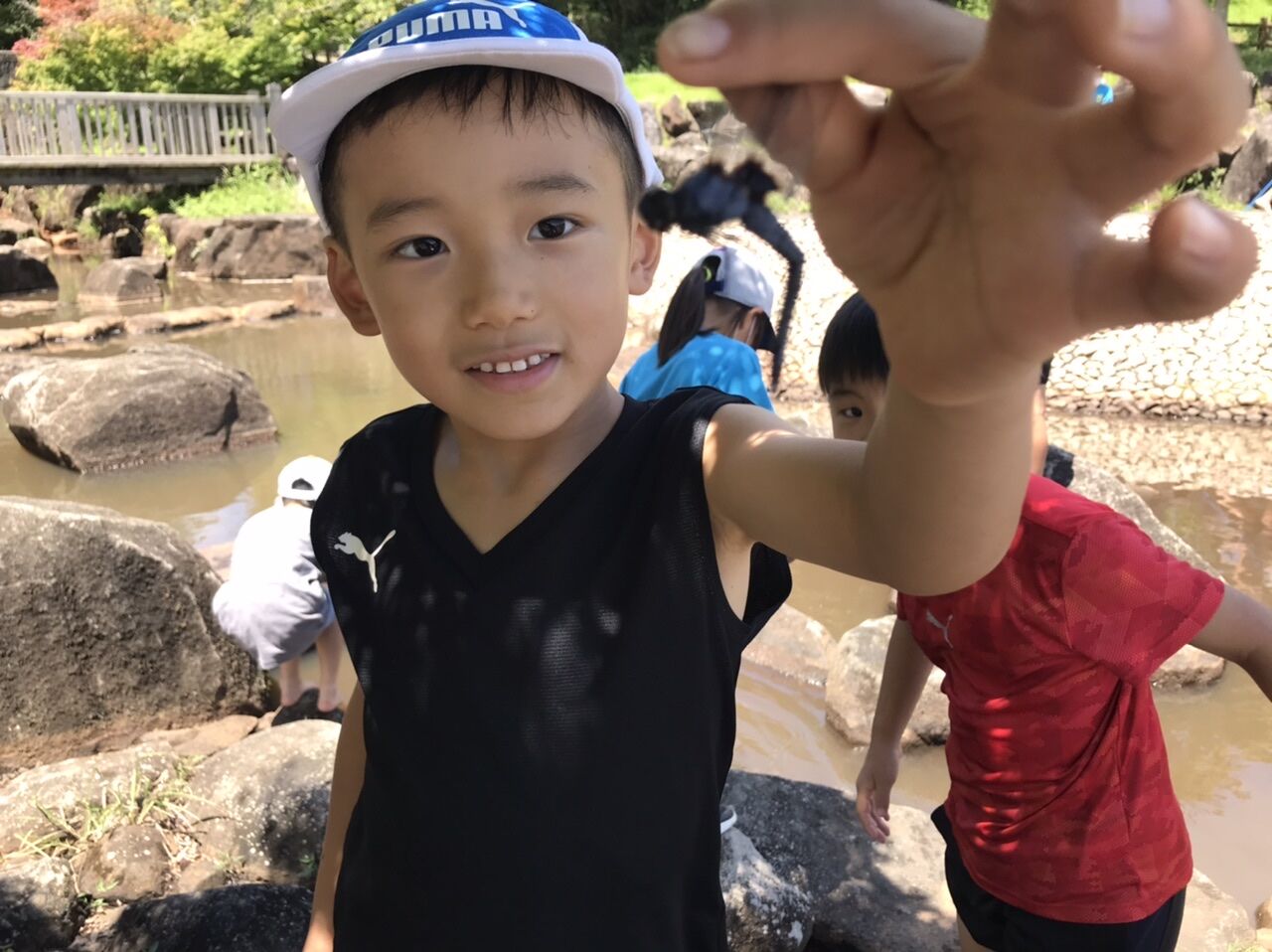 06A9E6B0-341A-4575-A5E3-FCB0BF24007B