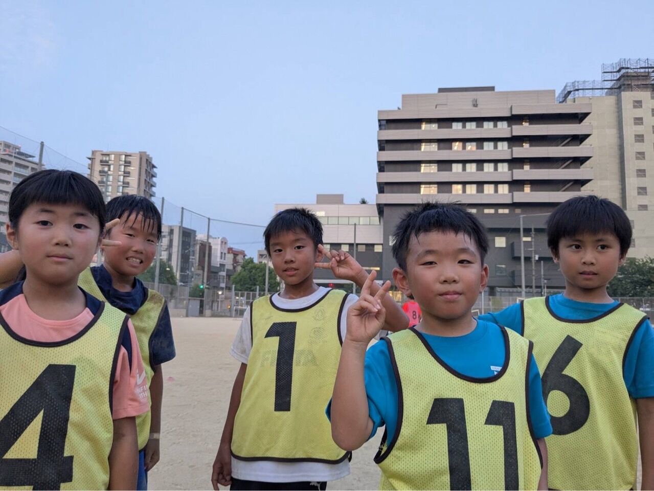 3_a38Ud018svc5ly64i55ozw0_us7scg