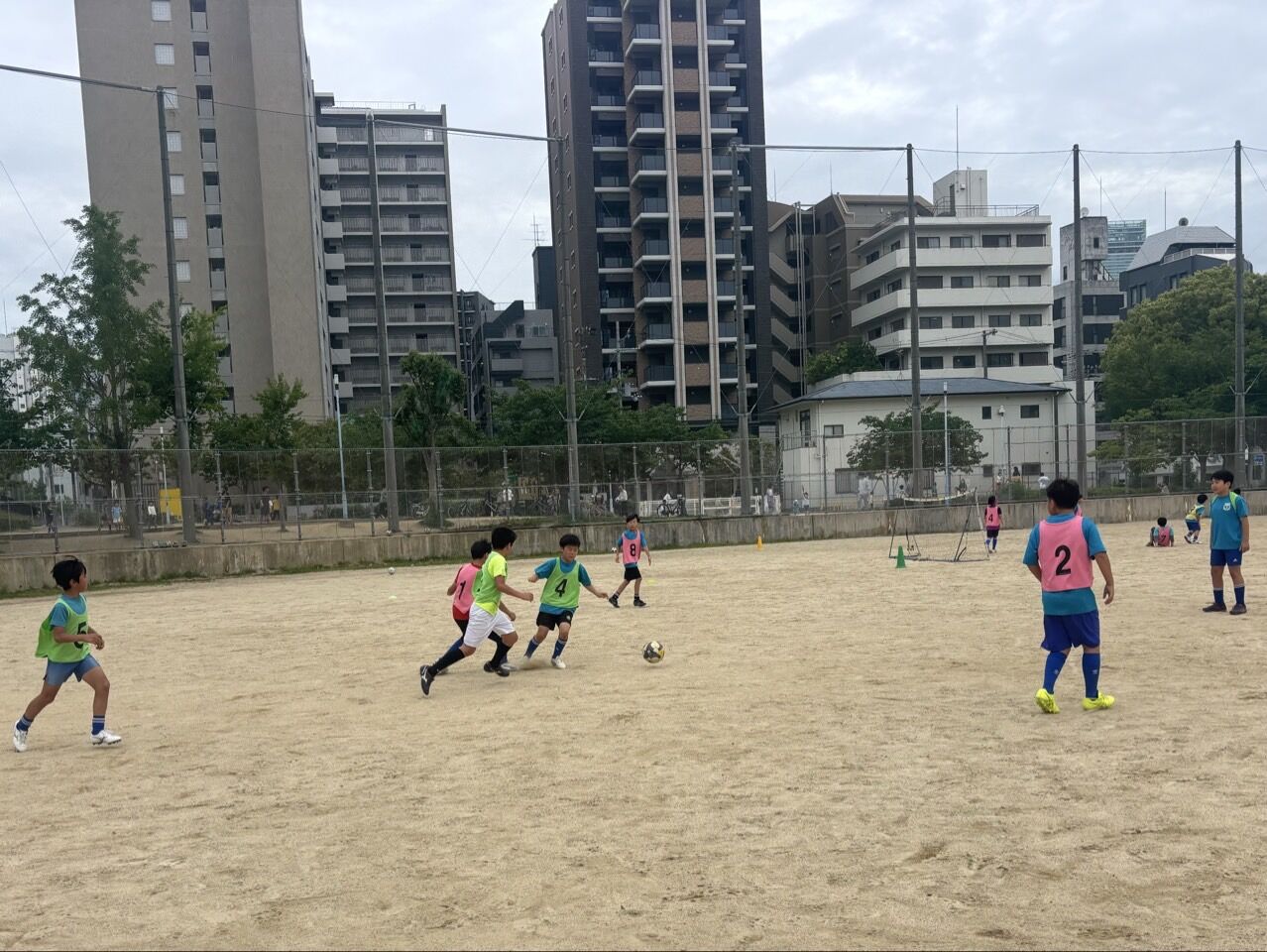 6_ehdUd018svciij52ujza0i3_us7scg