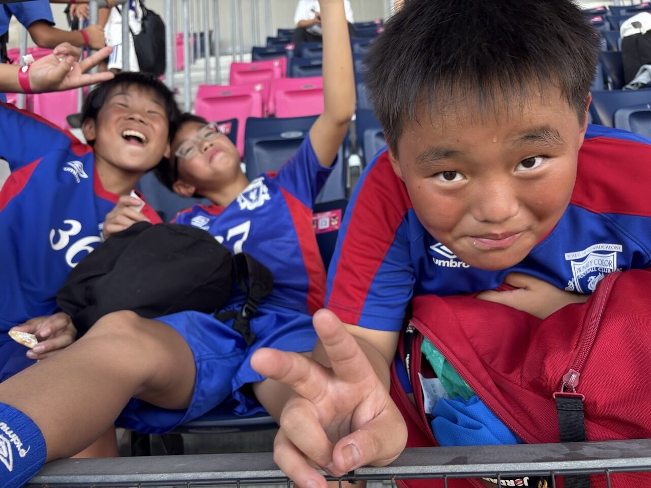 b_d9gUd018svclv2xtx2ncy41_us7scg