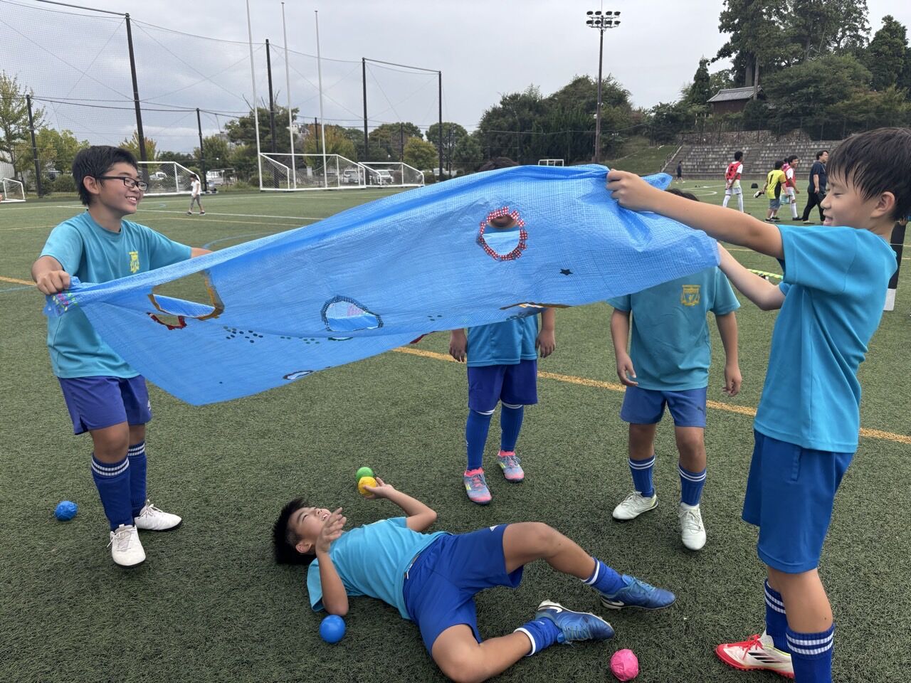 9_9i2Ud018svc1bhsk8q6lyl8g_us7scg