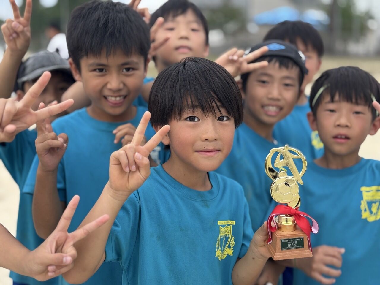 i_i70Ud018svcthz68sbtxb6q_us7scg