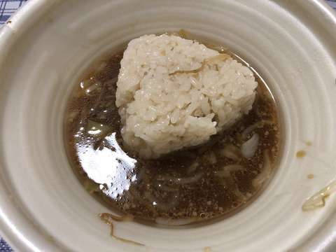 なんｊ民 セブンの豚ラーメンまずい 彡 ﾟ ﾟ ホントに不味いんやろか まるたろうの怖い心霊ブログ