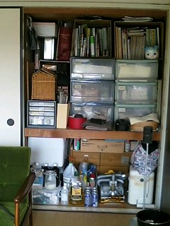 押入れ大改造計画 パート１ めじろが来る団地