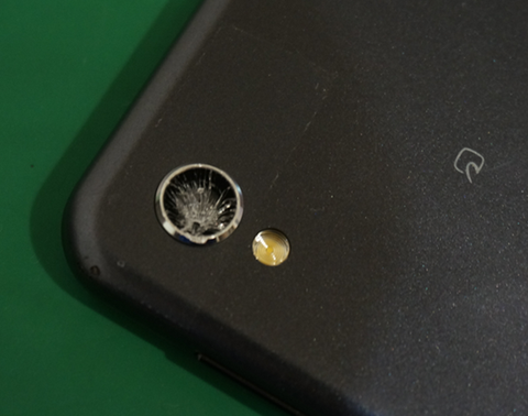 スマホカメラ_ひび割れ