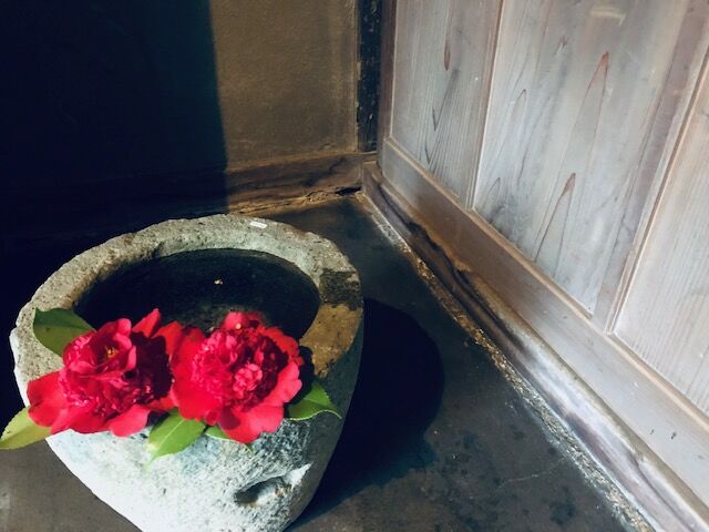 3月のお店 花を活ける器 まるみや堂