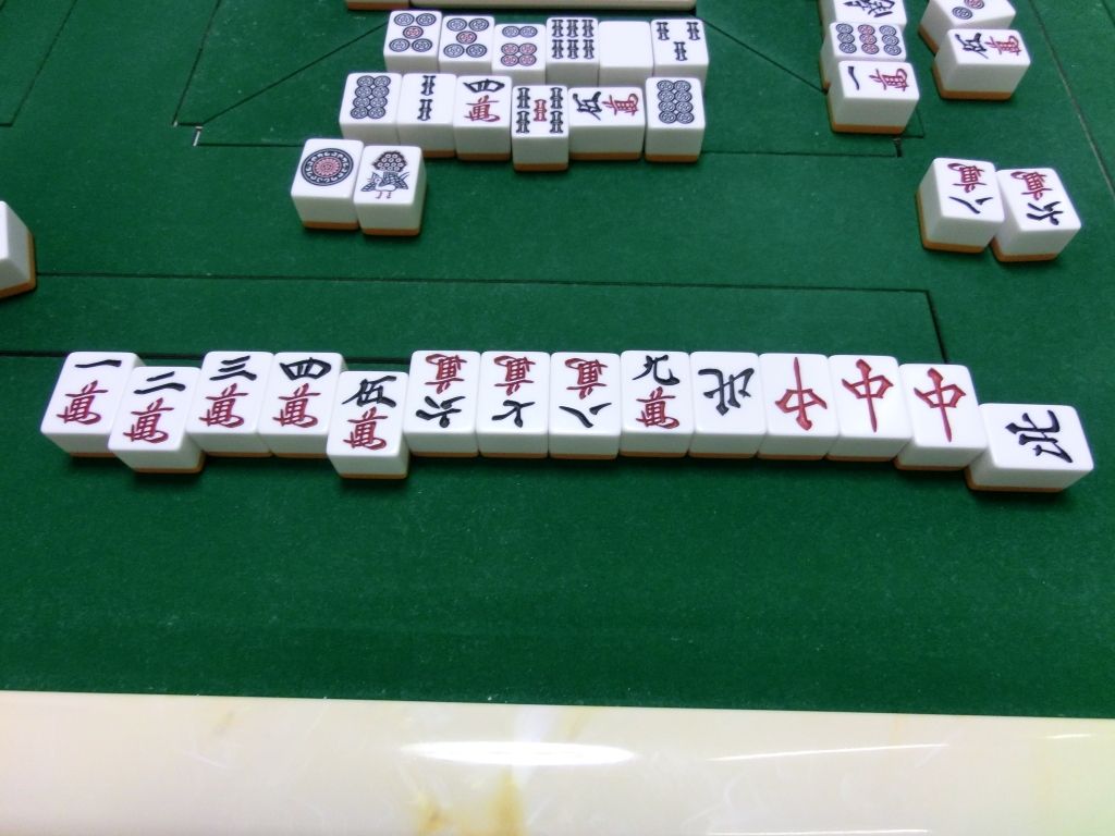 三倍満 Tomの明るい空間