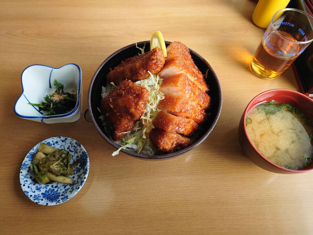 ソースかつ丼 我山 松本市 Tomの明るい空間