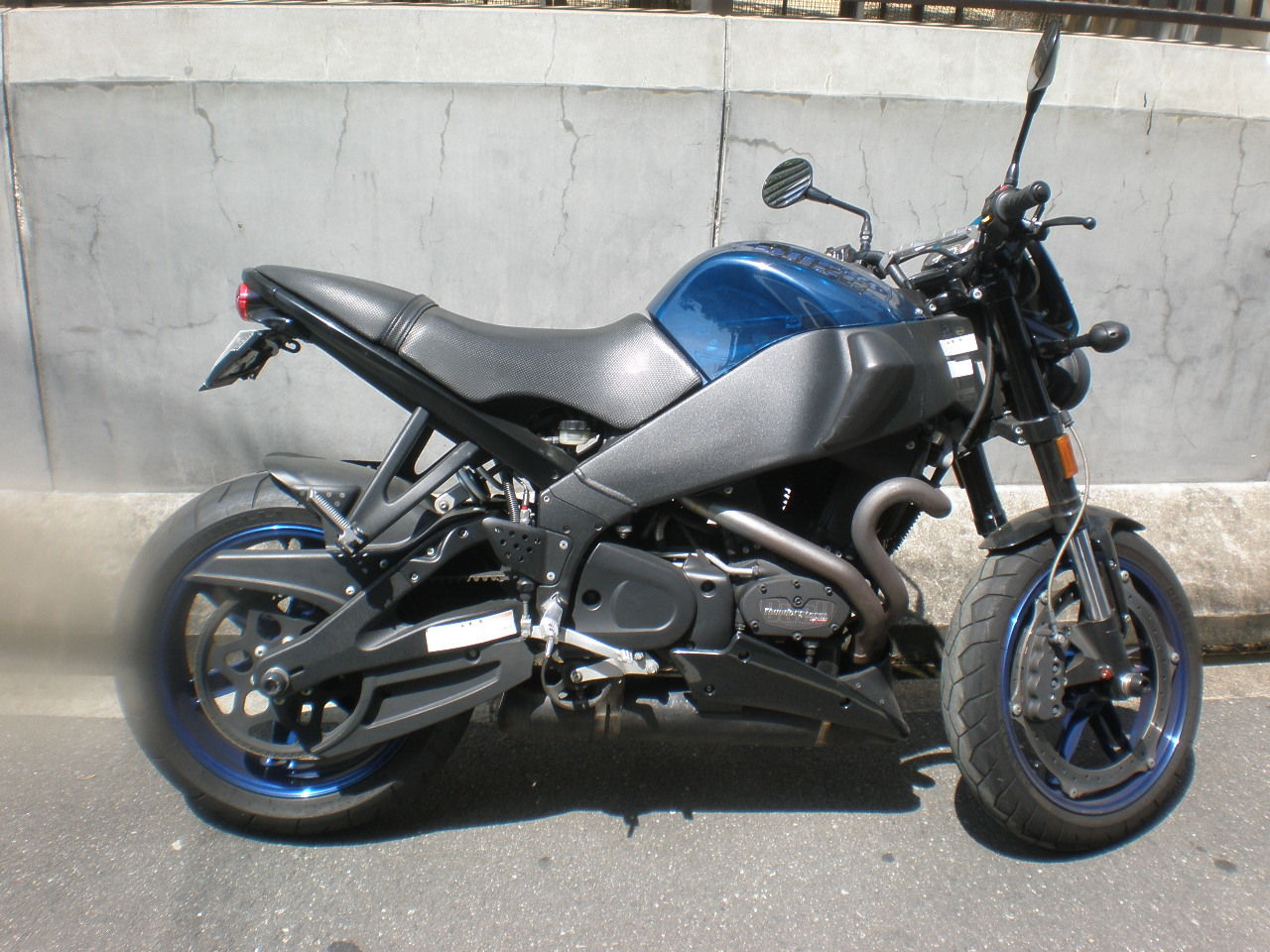 実働外し カウルステー付き！ buell xb ビューエル テルミニョーニ
