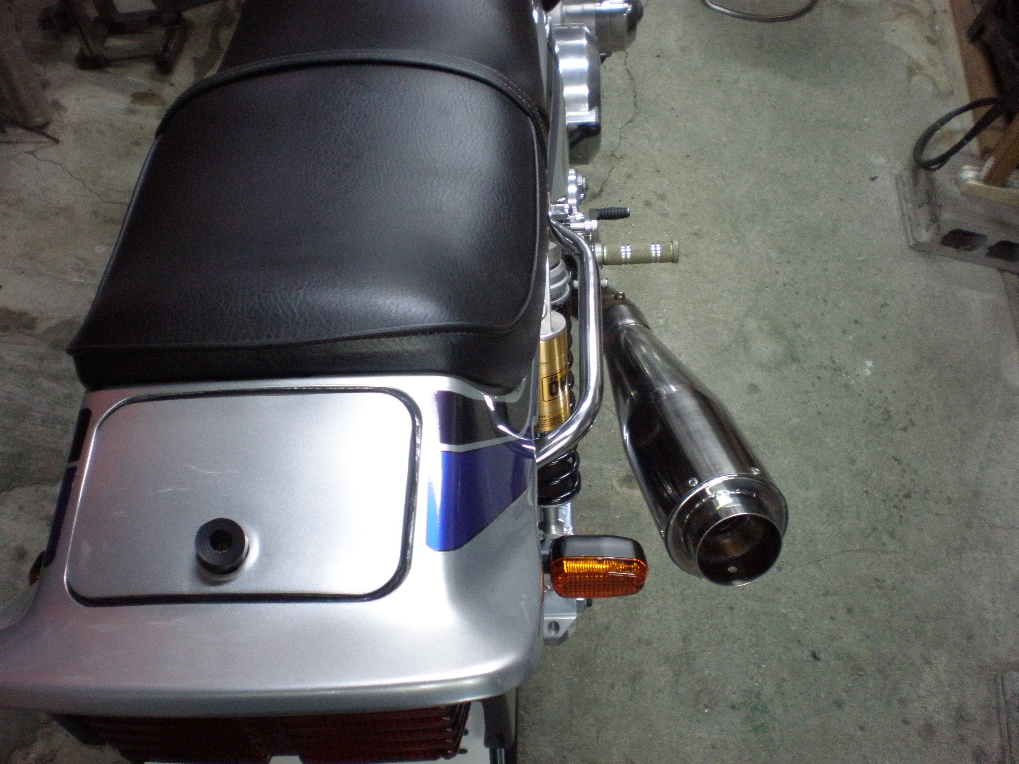 ホンダCB750F ワンオフカスタム「F・スペンサー仕様」製作