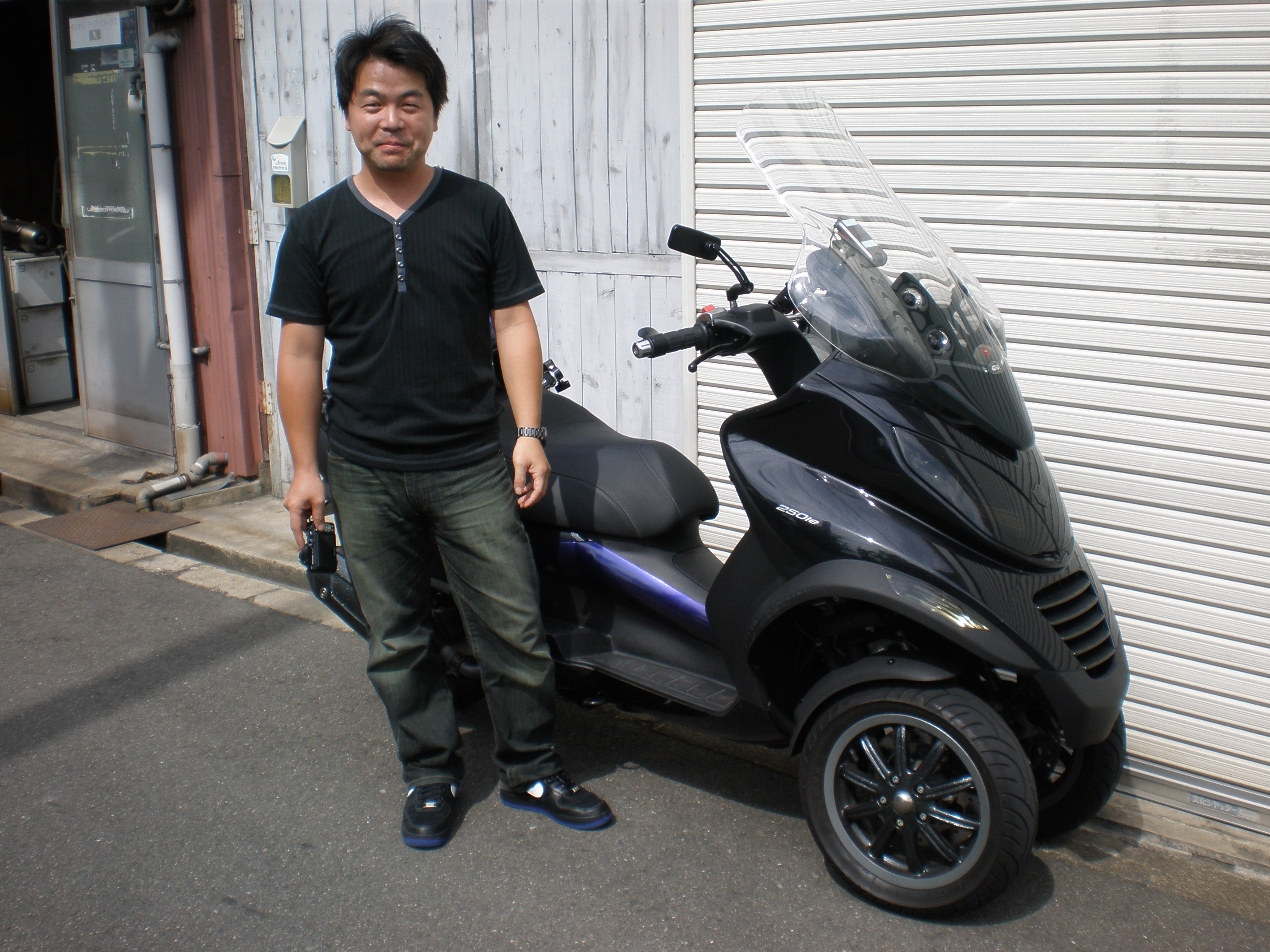 ピアジオ・MP3のお客様 : BMWカスタムパーツ、ワンオフマフラーのR-style