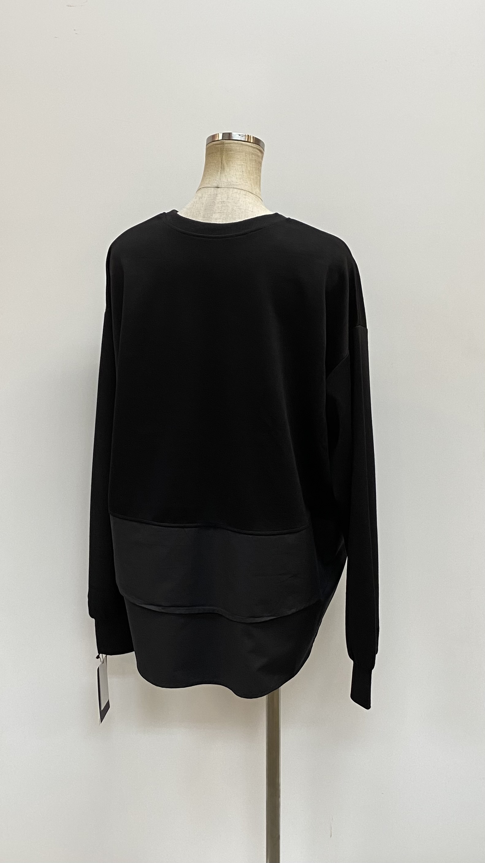 ATELIER SIX サイズ38 ポリエステル50% レーヨン35% アクリル12% ポリウレタン3% ATELIER SIX サイズ38 ポリエステル50% レーヨン35% アクリル12