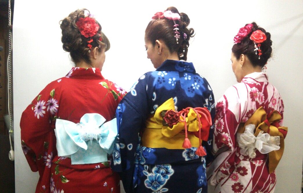 はばたけ まるせい呉服店 さんさ踊り