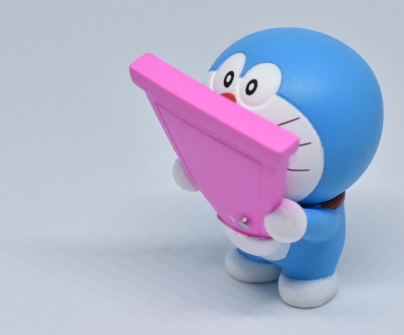 ドラえもん Hide&Seek かくれんぼフィギュア」ドラえもん
